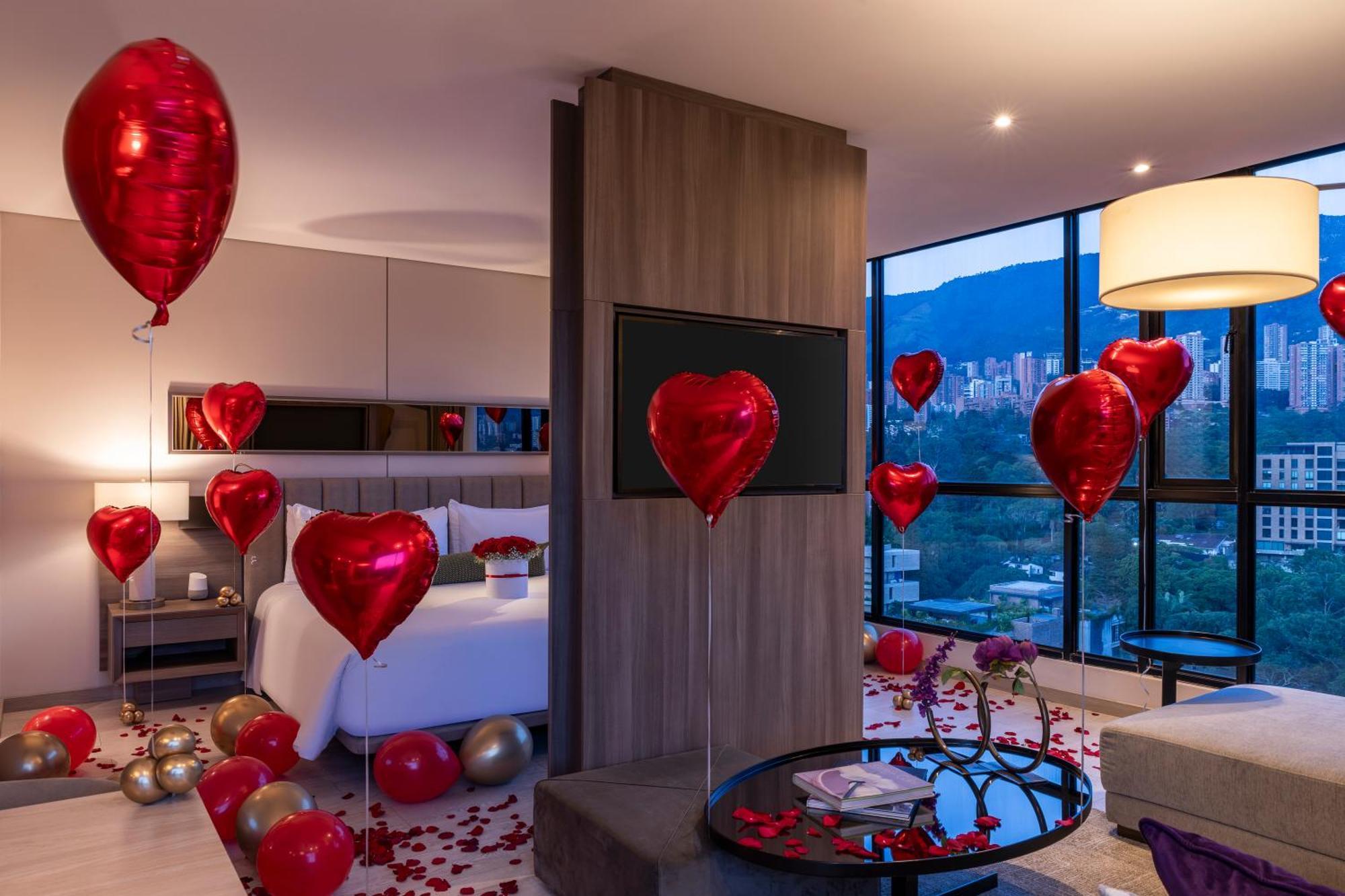 Hotel York Luxury Suites Medellin By Preferred Luaran gambar A room at the hotel