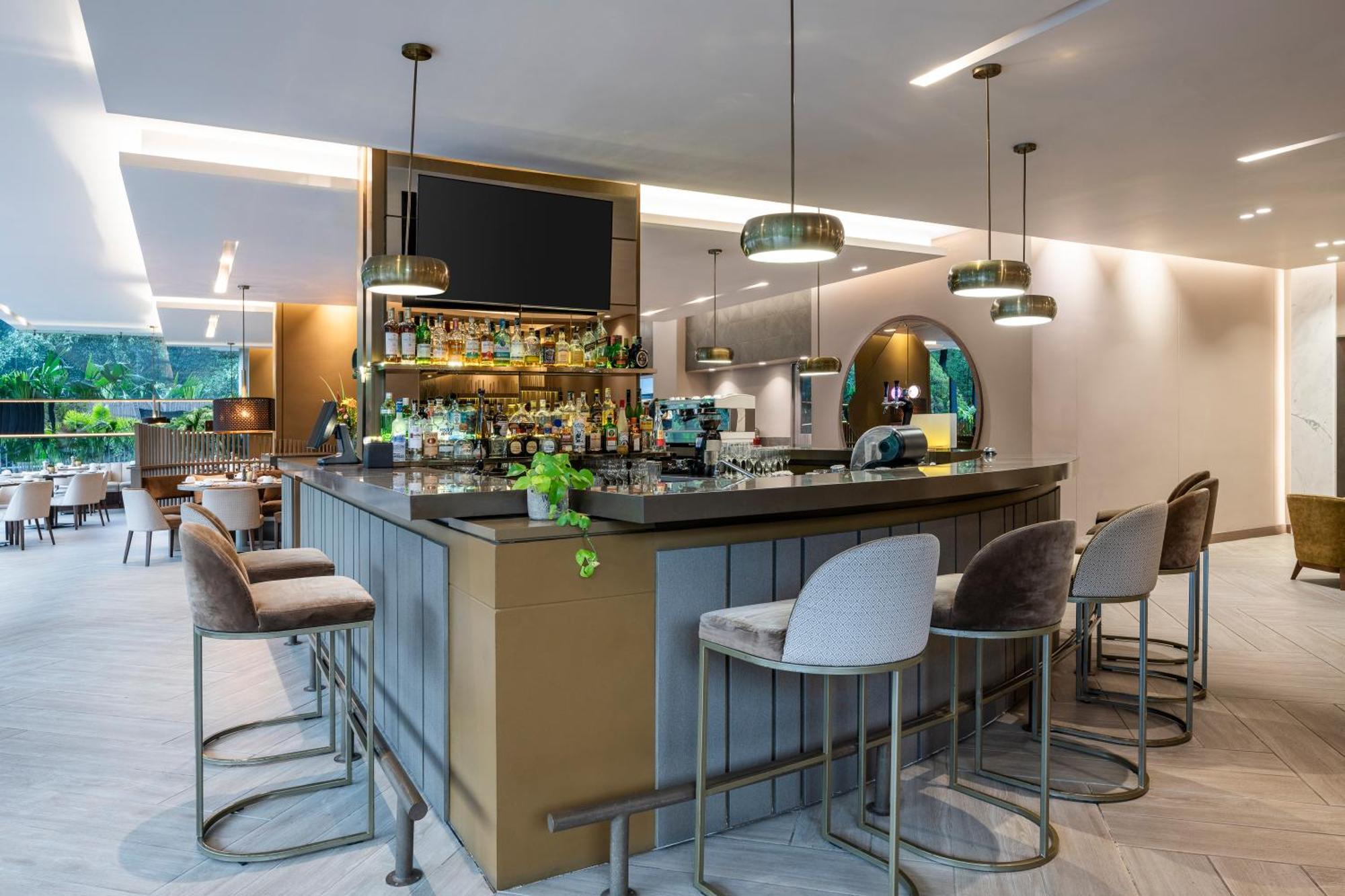 Hotel York Luxury Suites Medellin By Preferred Luaran gambar The bar at the new lounge